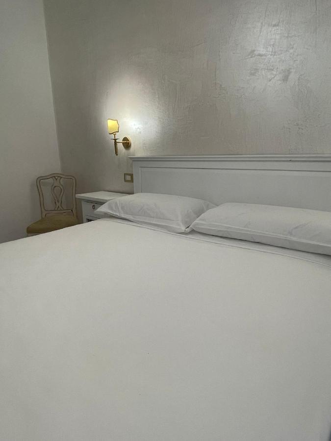 La Casa In Centro Hotel Salerno Ngoại thất bức ảnh