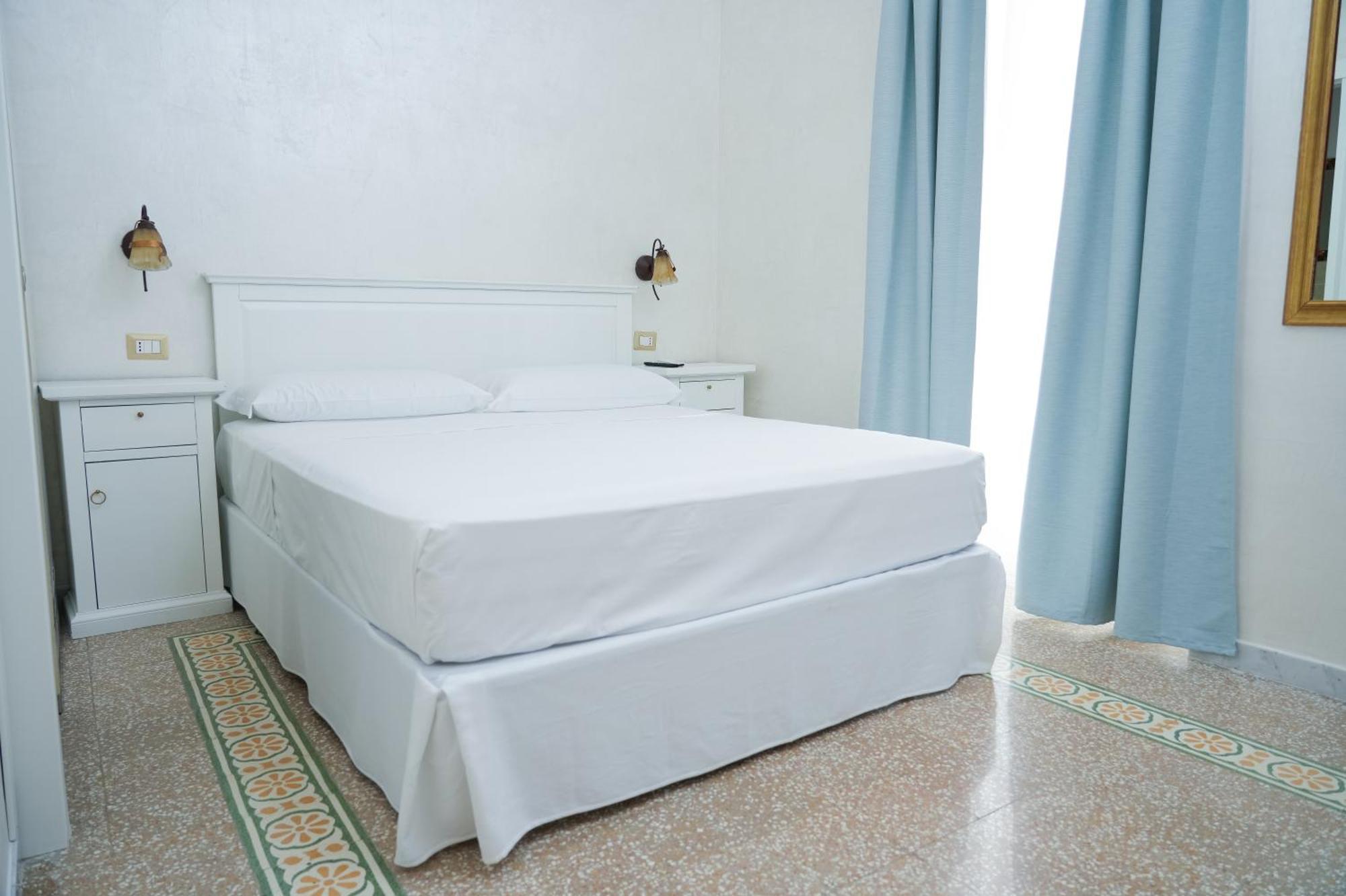 La Casa In Centro Hotel Salerno Ngoại thất bức ảnh